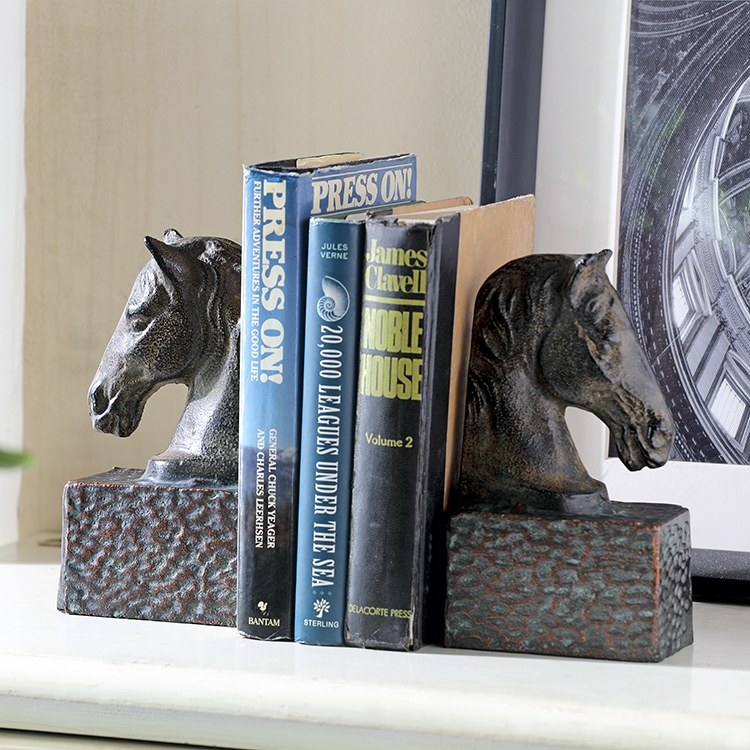 51079 Horsehead Bookends on Base - Set of 2