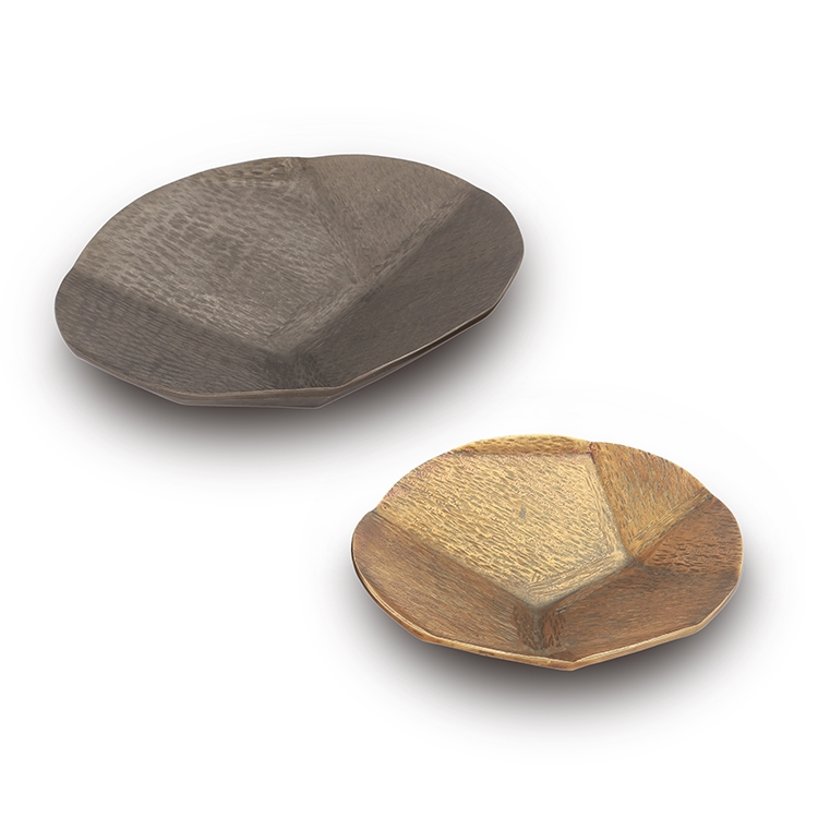 4 x 15.50 x 15.50 in. Gray & Brass Round Platters