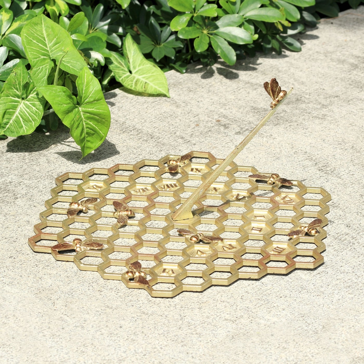 9 x 21 x 19 in. Honeycomb & Bee Sundial