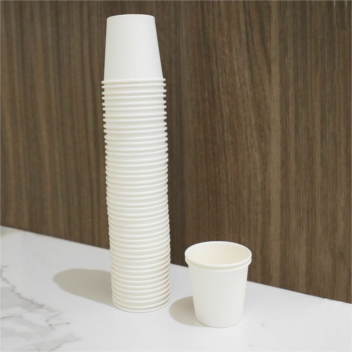 GJO10205 4 oz Polyethylene Hot & Cold Beverage Cups, White - Pack of 20