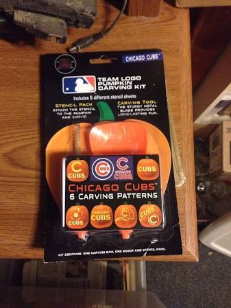Picture of Sports Vault CSMLB05 Chicago Cubs Carving Set 2 piece Case