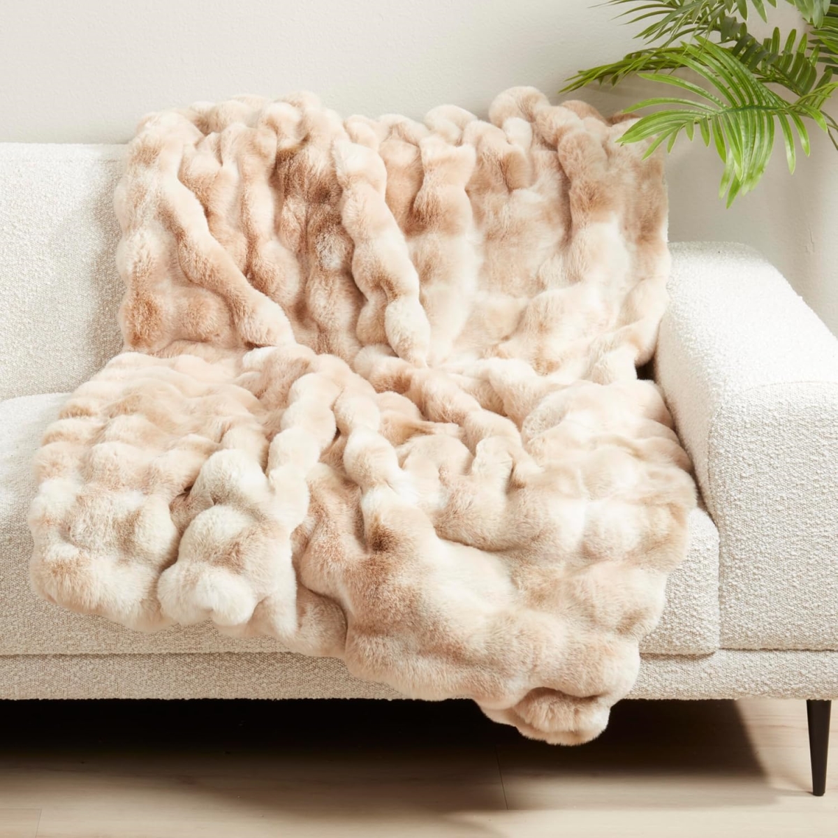 TH5244.N5060B 50 x 60 in. Soft Bubble Faux Fur Throw Blanket, Natural