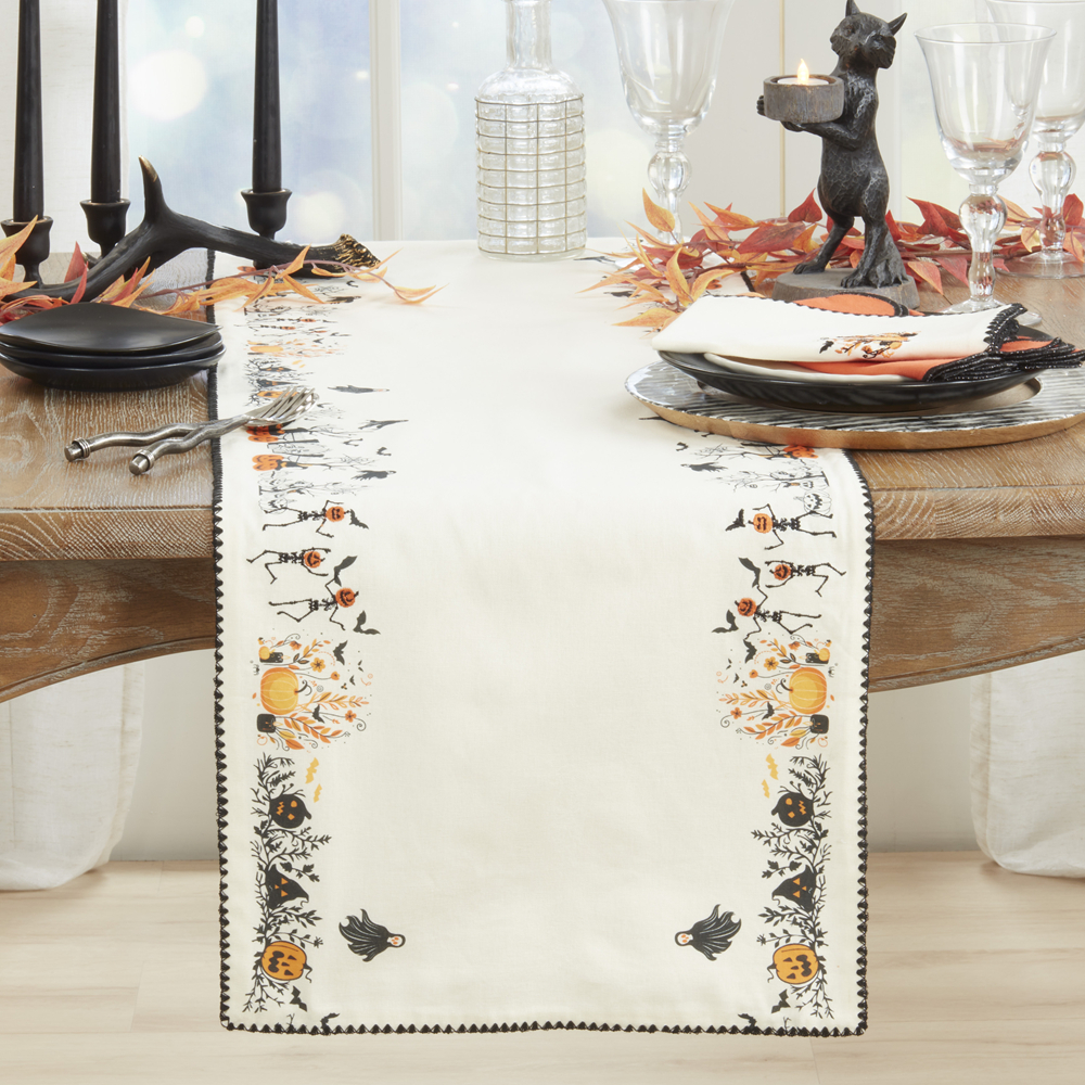 Picture of Saro Lifestyle 3616.BK1319B 16 x 72 in. Oblong Halloween Town Placemat, Black - Set of 4