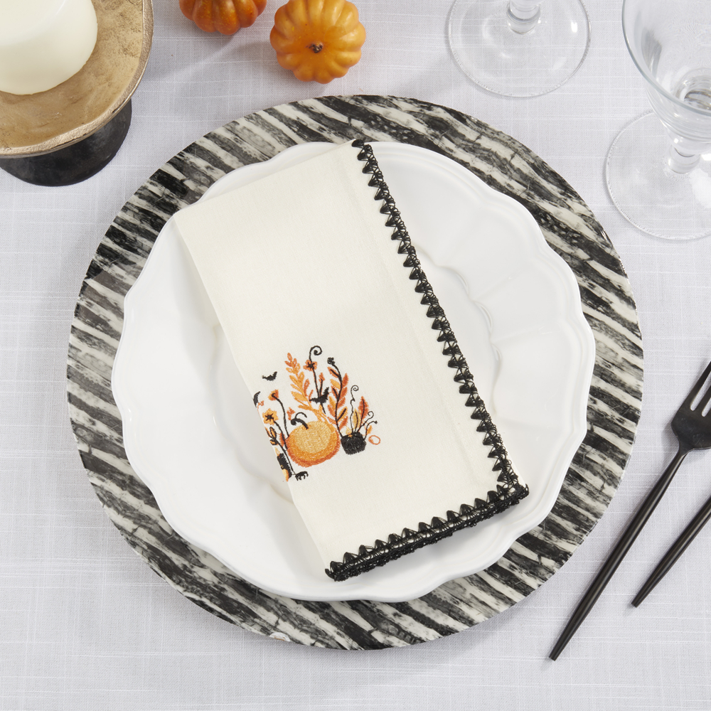 Picture of Saro Lifestyle 3616.BK18S 18 in. Square Halloween Town Napkin, Black - Set of 4