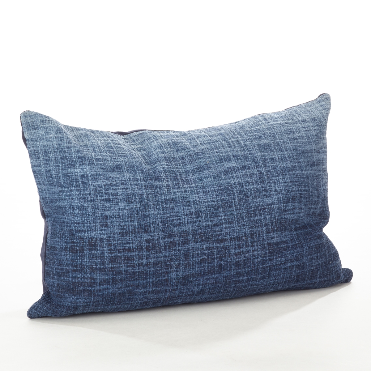 SARO 0009.NB1423B 14 x 23 in. Ombre Design Down Filled Cotton Throw Pillow  Navy Blue