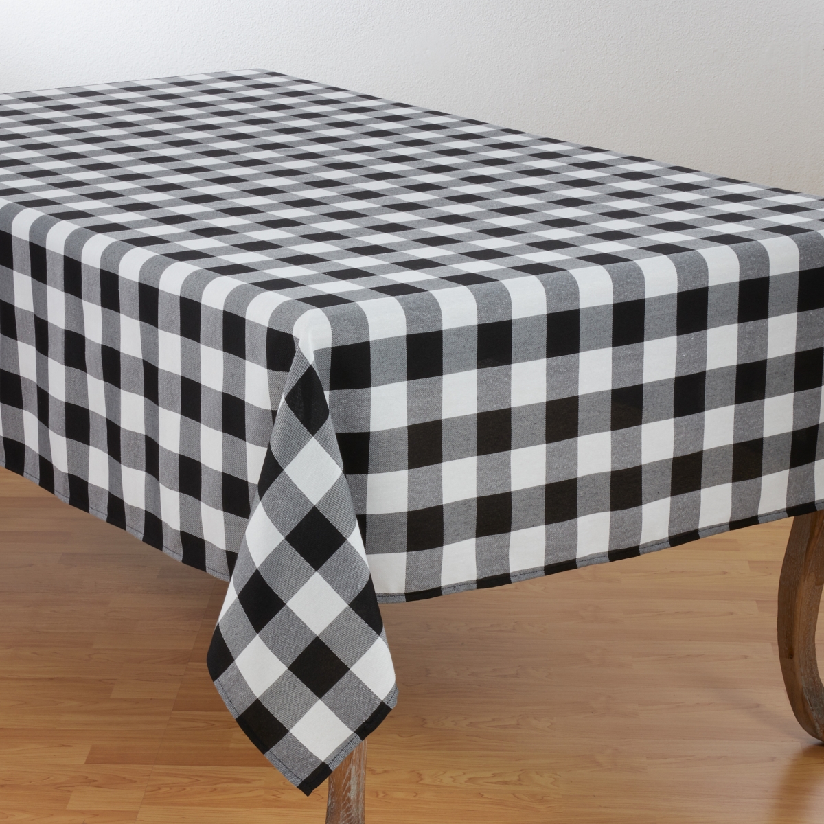 Picture of SARO 5026.BK70104B 70 x 104 in. Rectangle Buffalo Plaid Design Cotton Blend Tablecloth - Black 