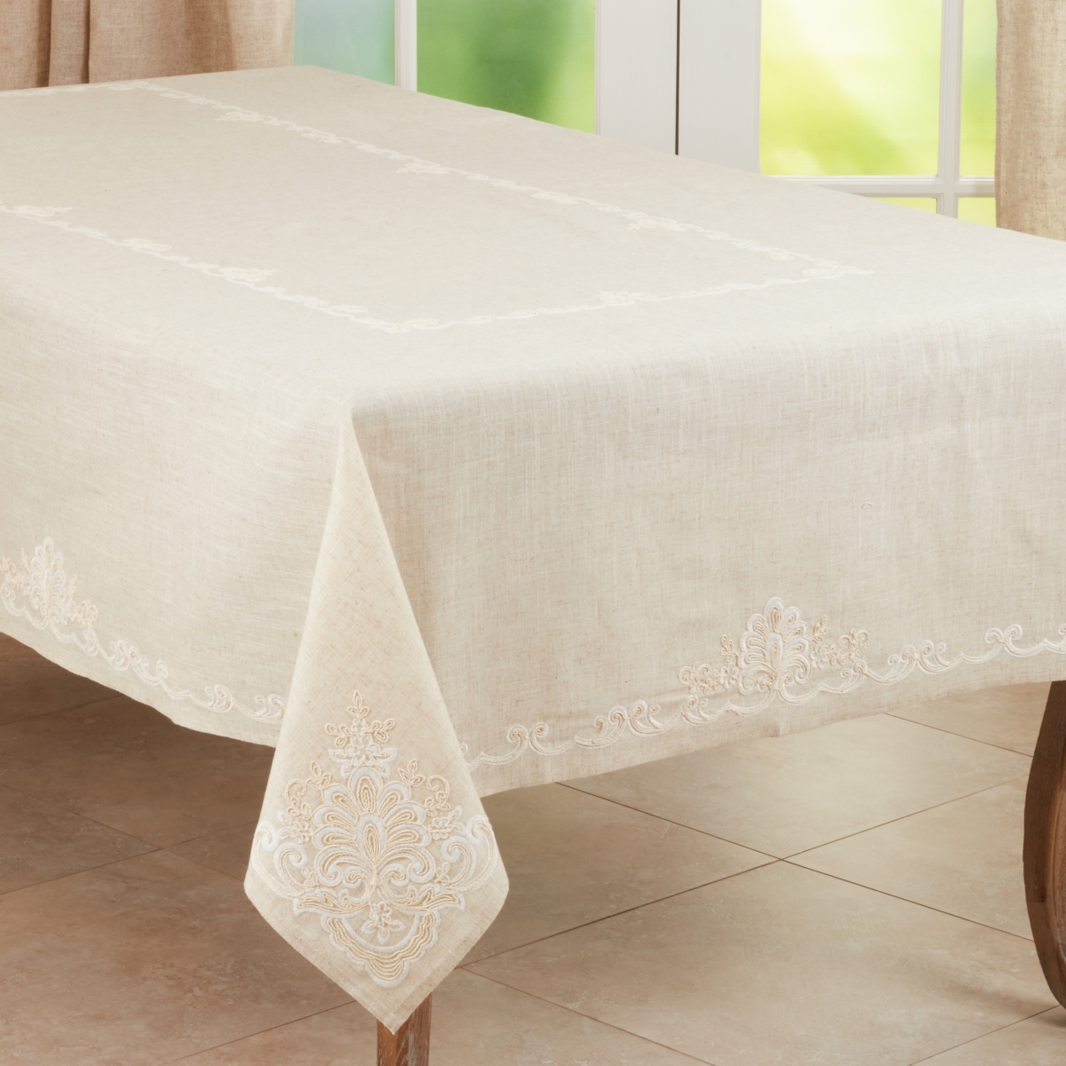 SARO  Elegant Tablecloth with Embroidered Design