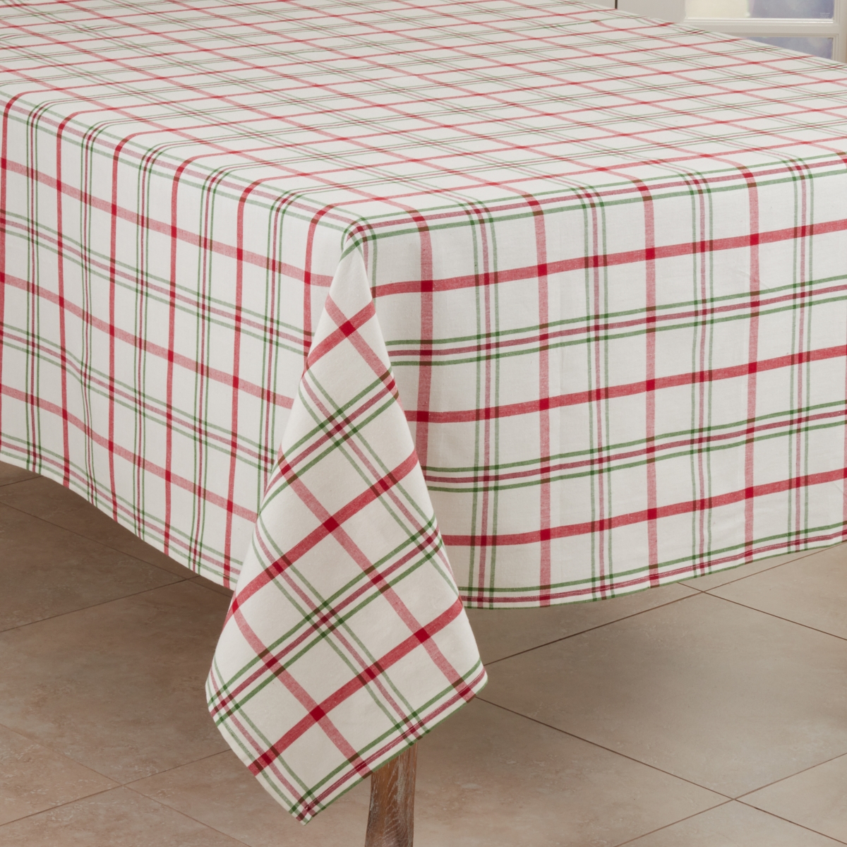 SARO  70 in. Square Red & Green Plaid Design Tablecloth