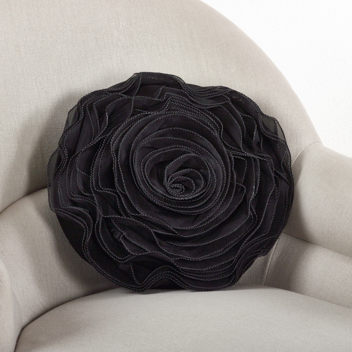 SARO  16 in. Round Rose Design Poly Filled Pillow - Black