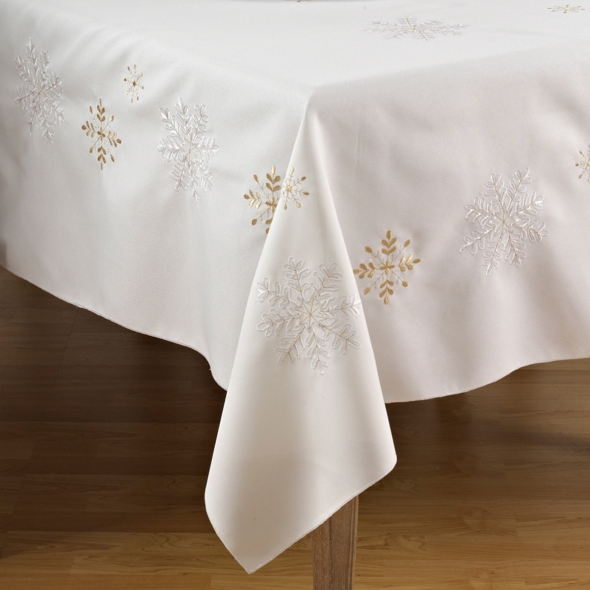 Picture of Saro Lifestyle 116.I70S Snowflake Design Tablecloth, Ivory