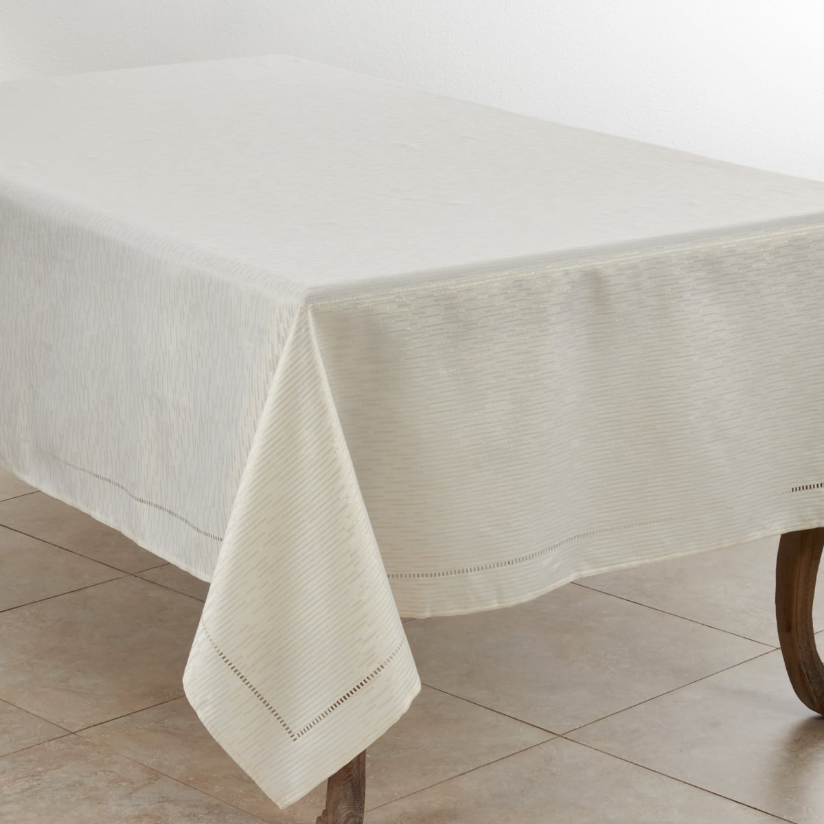 Picture of Saro Lifestyle 4009.I65120B 65 x 120 in. Hemstitched Design Tablecloth, Ivory