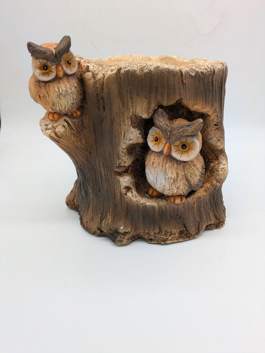 USPL016 Faux Wood Double Owl in Log Planter