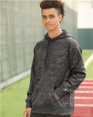 B01785706 Monocam Embossed Hooded Sweatshirt, Red Monocam - Extra Large