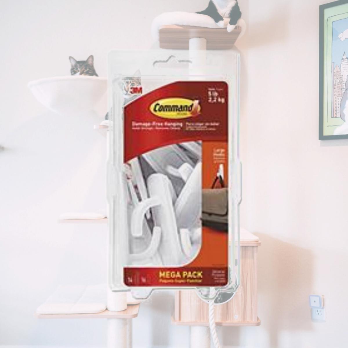 Picture of 3M 17003MPES 5 lbs General Purpose Hooks Plastic, White - 14 Hooks & 16 Strips per Pack