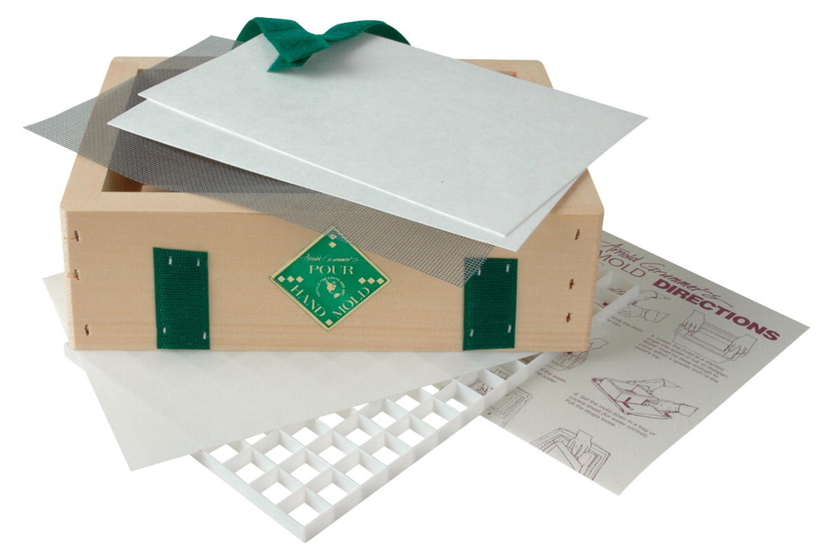 411234  Medium Pour Handmold, White - 7 x 10 x 3.5 in.