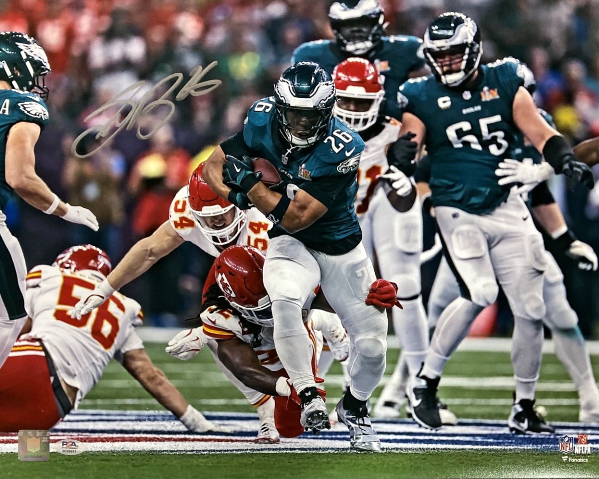 57030 Saquon Barkley Signed 16 x 20 in. Philadelphia Eagles Super Bowl 59 LIX Photo PSA & DNA ITP