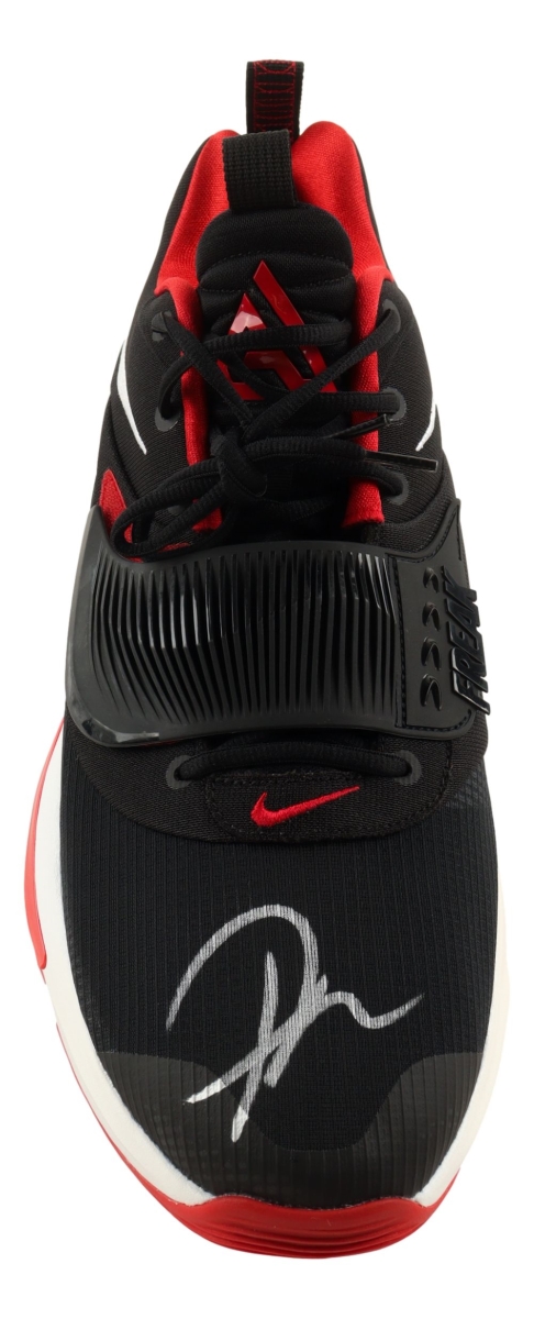 59459 Giannis Antetokounmpo Bucks Signed Right Nike Zoom Freak 3 Bred Shoe BAS