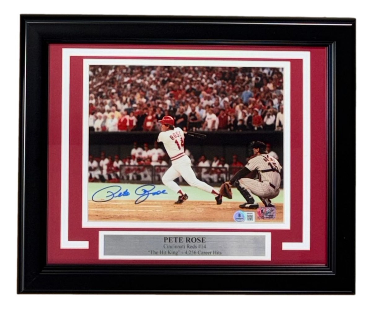 61040 Pete Rose Signed Framed 8 x 10 in. Cincinnati Reds Photo BAS