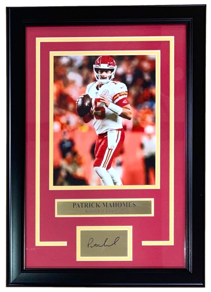 53662 Patrick Mahomes Framed 8 x 10 in. Kansas City Chiefs Photo with Laser Engraved Signature