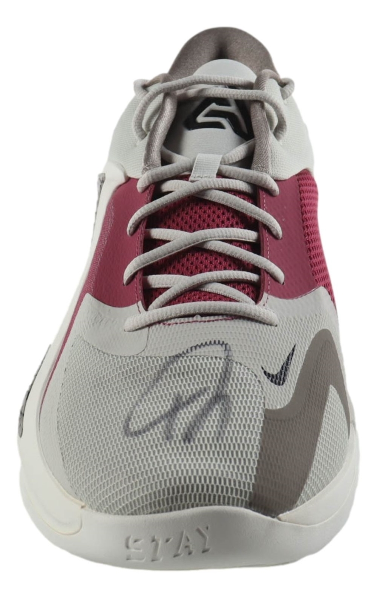 60001 Giannis Antetokounmpo Bucks Signed Right Nike Zoom Freak 4 Shoe BAS