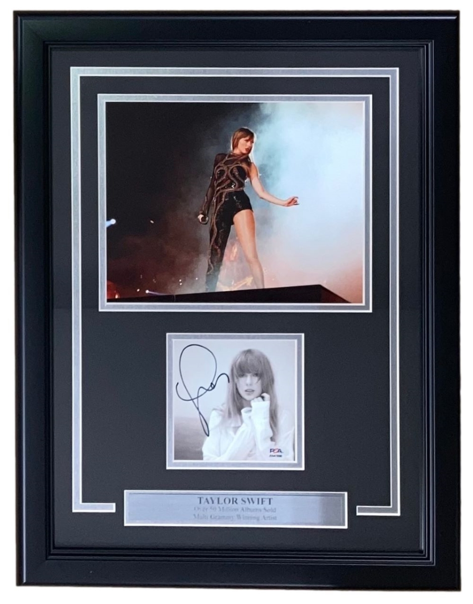 55854 Taylor Swift Signed Framed TTPD Smoke Photograph PSA & DNA