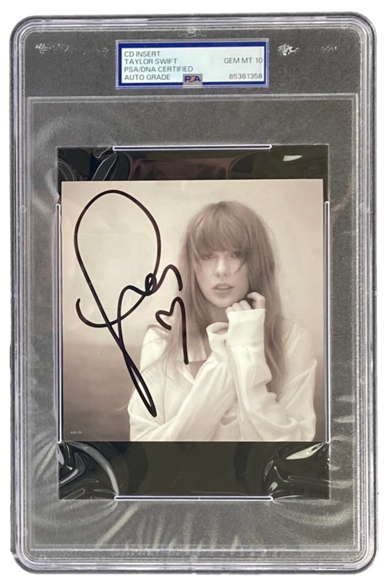 56362 Taylor Swift Signed RARE HEART Tortured Poets Department CD Insert PSA Auto Gem MT 10