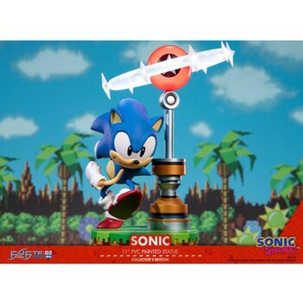 Picture of First 4 Figures 297488 20 x 20 x 32 cm Sonic - The Hedgehog Sonic