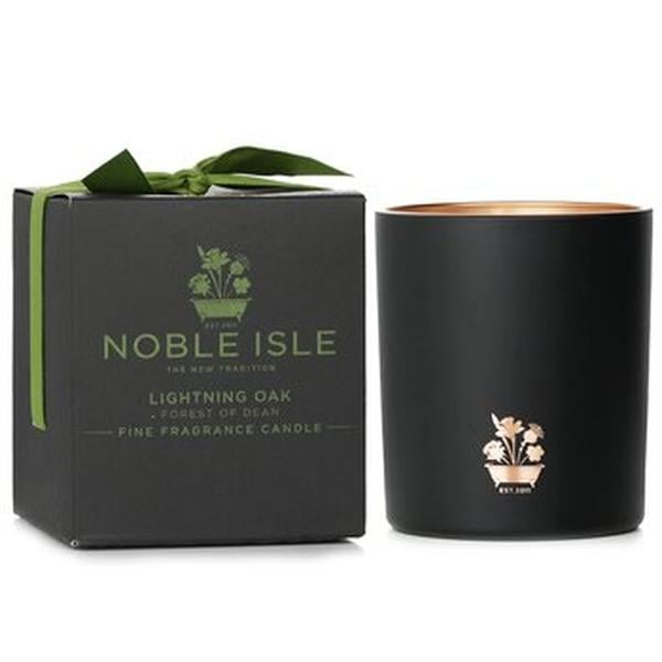Picture of Noble Isle 331493 7.05 oz Lightning Oak Fine Fragrance Candle