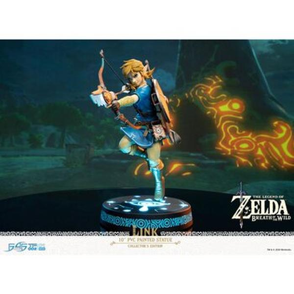 Picture of First 4 Figures 312416 9.6 H x 5.6 W x 8.9 D in. The Legend of Zelda Breath of the Wild Link - Collectors Edition