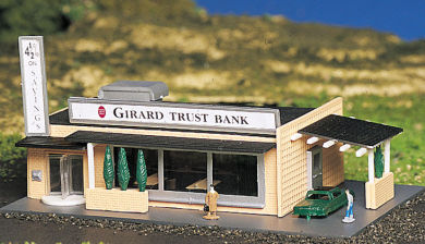 Picture of Bachmann BAC-45804 N Drive-In Bank with Figures Built-Up