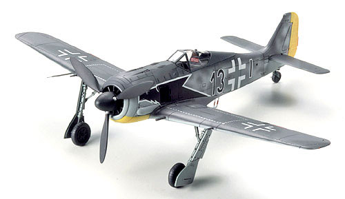 TAM-60766 1 by 72 Fw190A3 Fighter