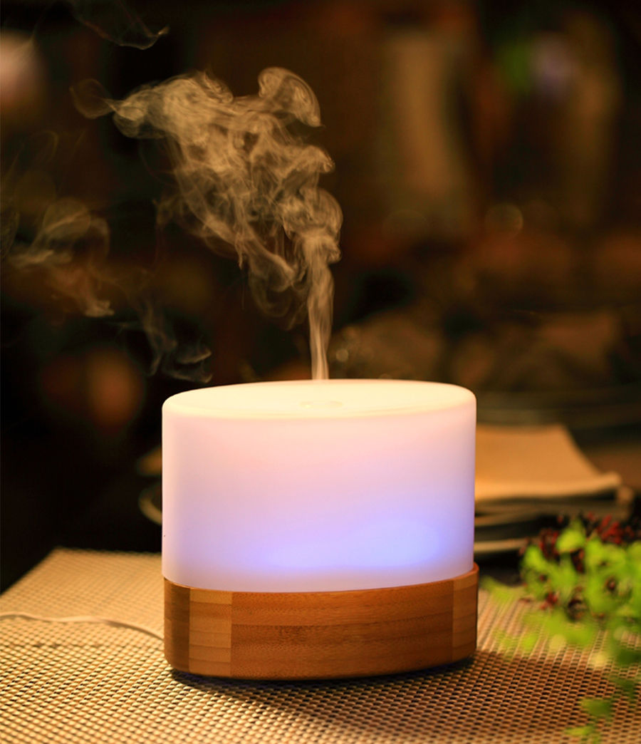 Picture of SPT Security Systems SA-070 Ultrasonic Aroma Diffuser & Humidifier with Bamboo Base, White