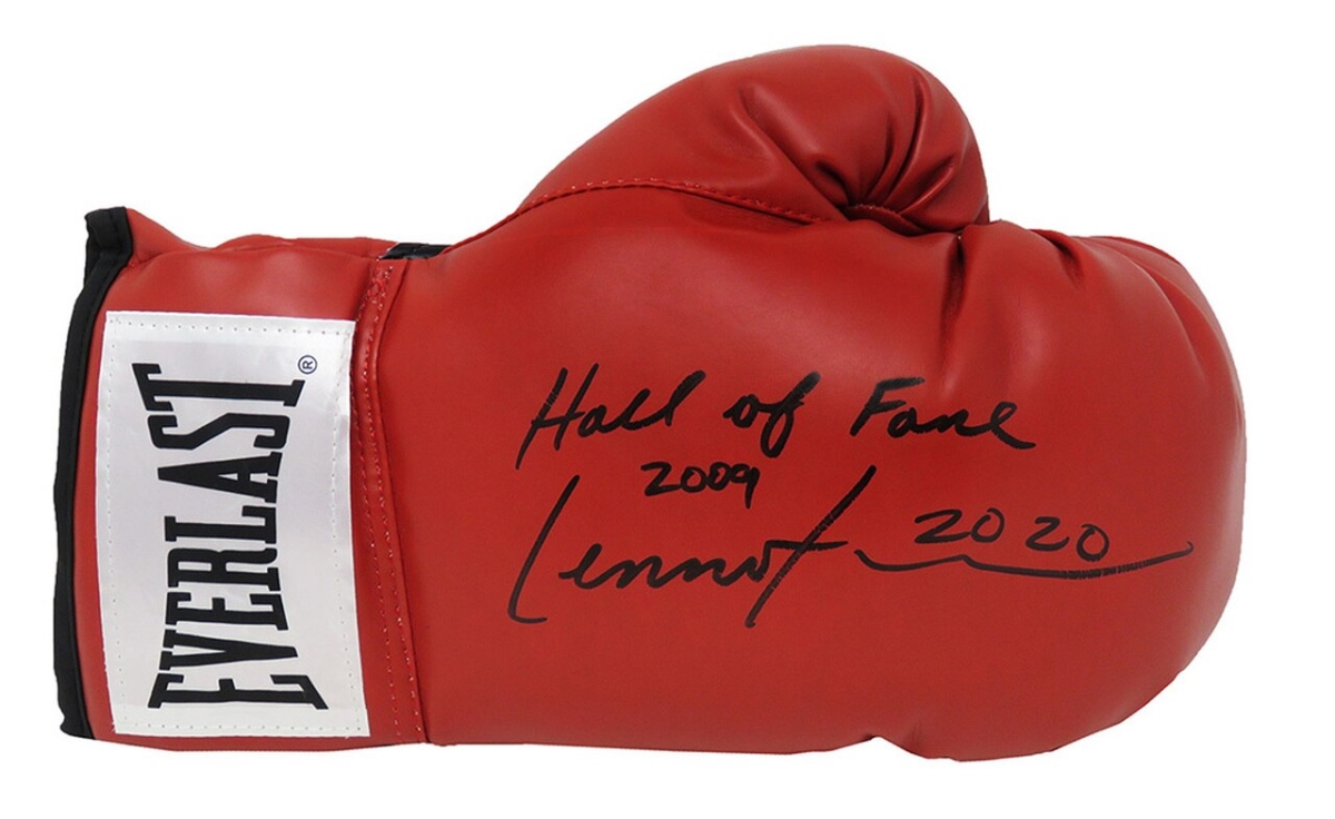 Picture of Schwartz Sports Memorabilia LEWGLV502 Lennox Lewis Signed Everlast Red Boxing Glove with HOF 09 Inscription