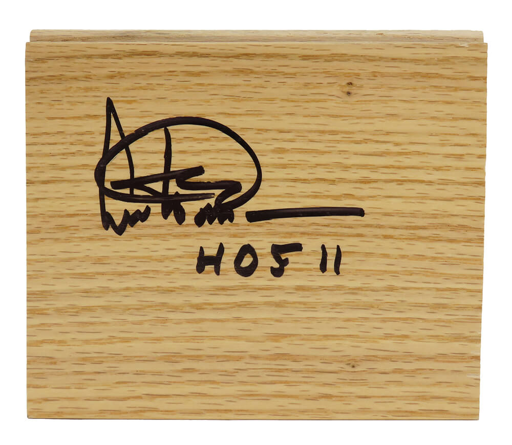 GILFLO201 Artis Gilmore Signed 5 x 6 in. Floor Piece with HOF11