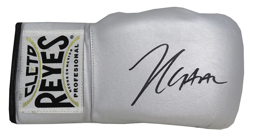 Picture of Schwartz Sports Memorabilia CHAGLV502 Julio Cesar Chavez Signed Cleto Reyes Boxing Glove&#44; Silver - JSA Authentication