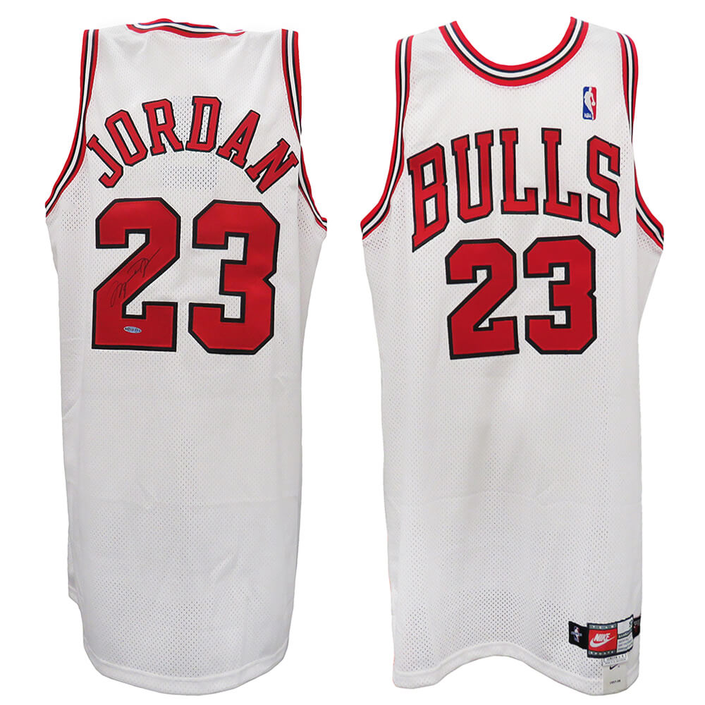 JORJRY201 Michael Jordan Signed Chicago Bulls White Nike 1997-1998 Authentic Basketball Jersey - Upper Deck -  Schwartz Sports Memorabilia
