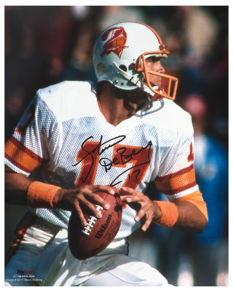 DEB16P300 16 x 20 in. Steve DeBerg Signed Tampa Bay Buccaneers Dropback Action Photo
