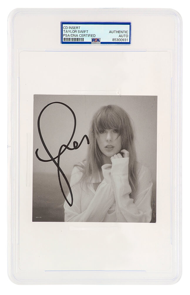Picture of Schwartz Sports Memorabilia SWICAR508 5 x 5 in. Taylor Swift Signed The Tortured Poets Department CD Insert - PSA & DNA Encapsulated