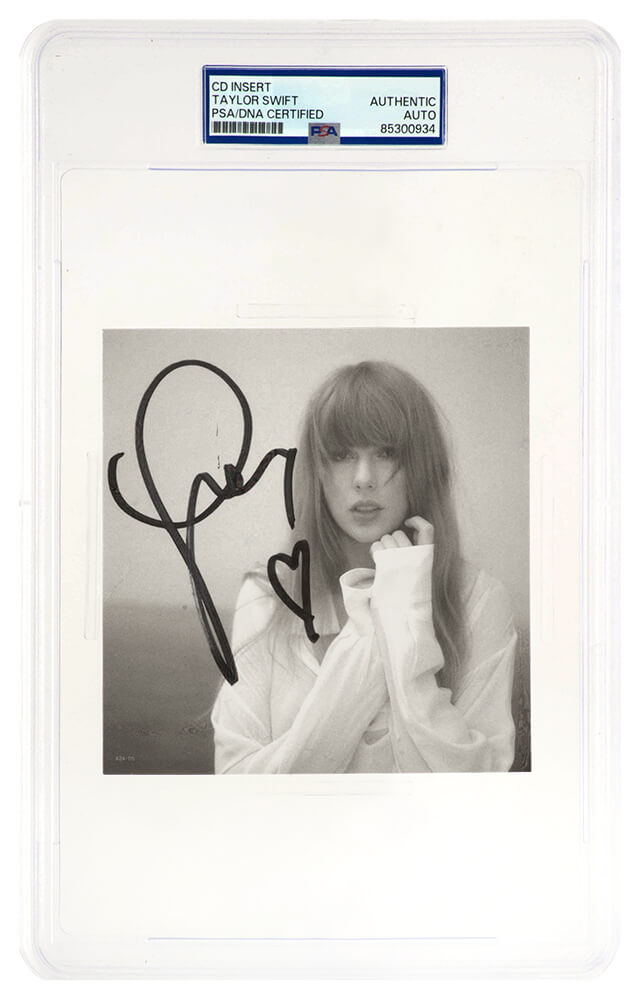 Picture of Schwartz Sports Memorabilia SWICAR511 5 x 5 in. Taylor Swift Signed The Tortured Poets Department CD Insert with Heart - PSA & DNA Encapsulated