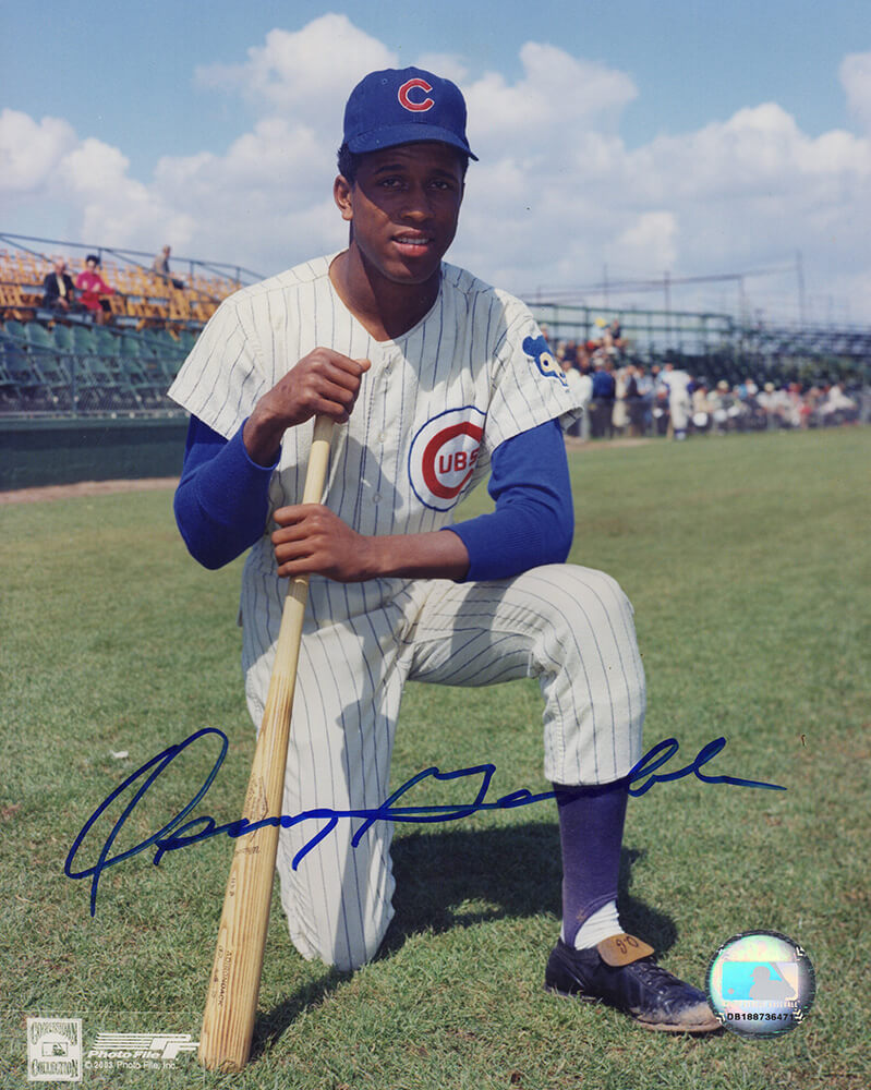 Picture of Schwartz Sports Memorabilia GAM08P100 8 x 10 in. Oscar Gamble Signed Chicago Cubs Kneel Pose with Bat Photo