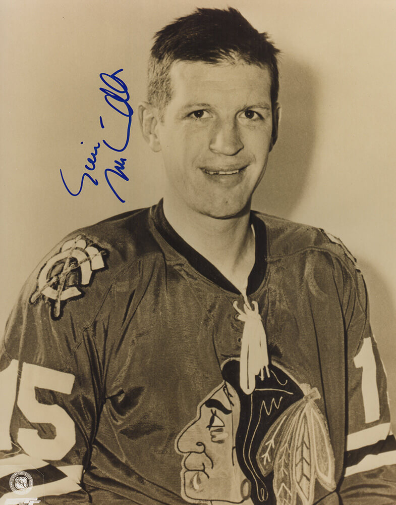 Picture of Schwartz Sports Memorabilia NES08P400 8 x 10 in. Eric Nestrenko Signed Blackhawks B&W Pose Photo