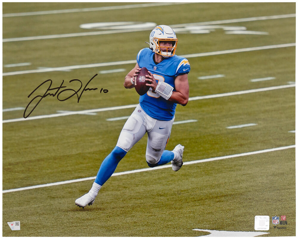 HER16P300 16 x 20 in. Justin Herbert Signed Los Angeles Chargers Looking To Pass Photo - Fanatics