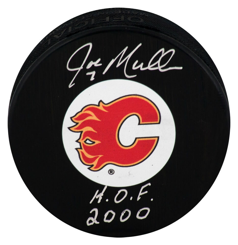 MULPUC407 Joe Mullen Signed Calgary Flames Medium Logo Hockey Puck with HOF 2000 - Silver