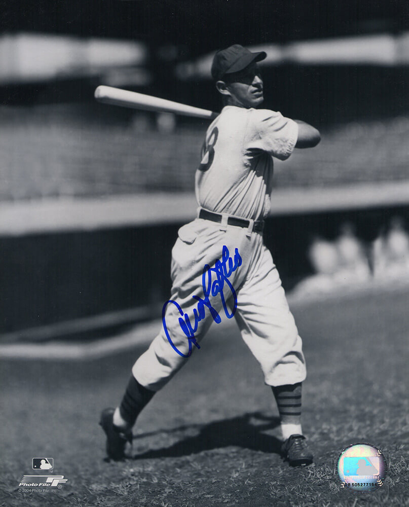 PAF08P100 8 x 10 in. Andy Pafko Signed Chicago Cubs B&W Swinging Bat Photo