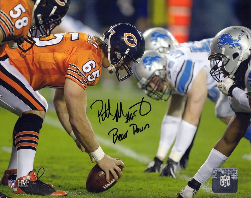 MAN08P341 8 x 10 in. Patrick Mannelly Signed Chicago Bears Long Snap vs Lions Photo with Bear Down