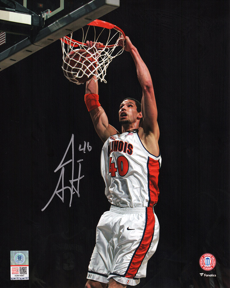 AUG08P200 8 x 10 in. James Augustine Signed Illinois Fighting Illini White Jersey Dunk Photo