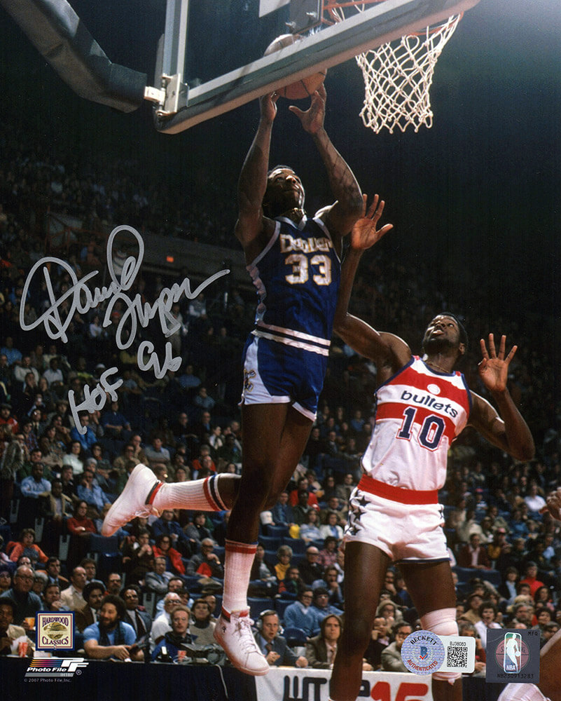 THO08P202 8 x 10 in. David Thompson Signed Denver Nuggets Dunk vs Bullets Photo with HOF-96 - Beckett