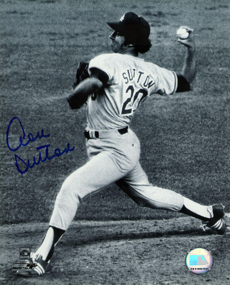 SUT08P112TW 8 x 10 in. Don Sutton Signed Los Angeles Dodgers Black & White Pitching Photo