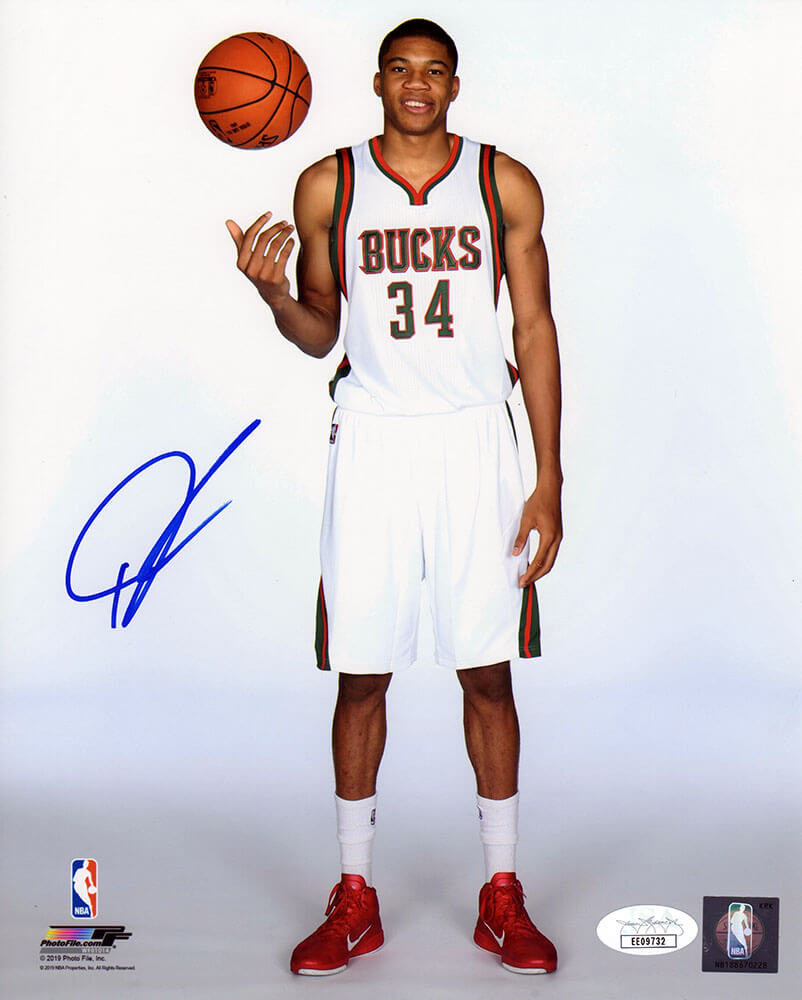 ANT08P203 8 x 10 in. Giannis Antetokounmpo Signed Milwaukee Bucks White Jersey Standing with Basketball Pose Photo - JSA