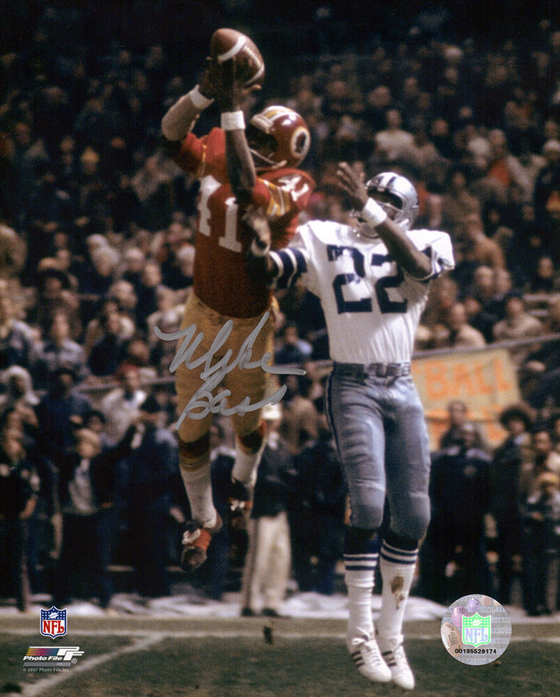 BAS08P300TW 8 x 10 in. Mike Bass Signed Washington Interception vs Cowboys Action Photo